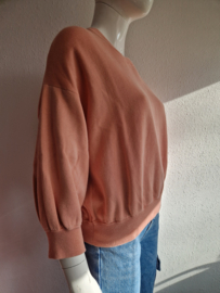 Repeat sweater. Maat 38, Zalm.