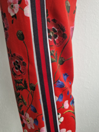 Cambio cropped pantalon Kimmy. Maat 40/42, Rood/bloemenprint.