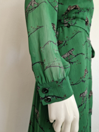 Ana Alcazar doorknoopjurk. Maat 38/40. Groen/print.