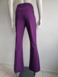 Studio Anneloes flared pantalon. Maat S. Paars/travelstof.
