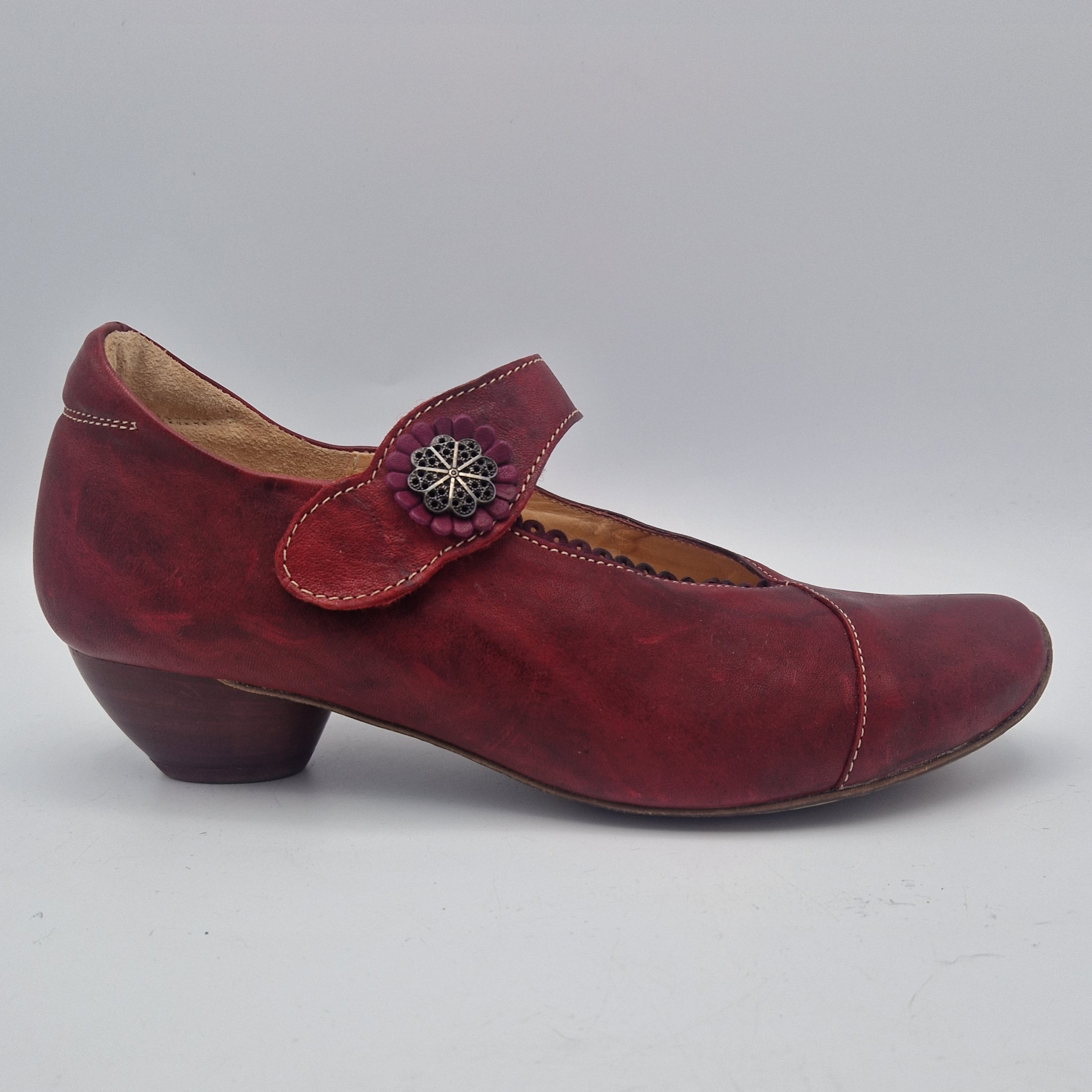 Think! Pumps. Maat 38,5, Rood gemêleerd/ leer