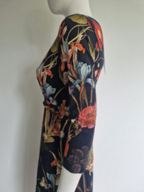 La Lamour jurk Milly. Maat M. Off black/bloemenprint.