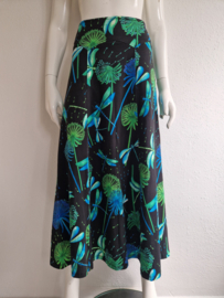 Lien & Giel maxi rok. Maat M. Zwart/print.
