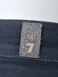 7 for All Mankind  skinny. Mt. 28, Zwart