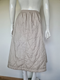 Project AJ117 gewatteerde midi rok in zandkleur. Maat XL