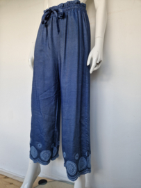 Komodo pantalon Jasmine. Mt. 3, Denimlook.