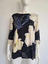 Kyra blouse top. Maat 40,All over print.