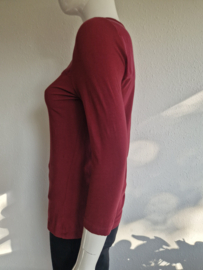 Purdey top. Maat M. Wijnrood/zijde.