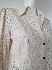 Summum Woman blouse. Maat 40, Crème/broderie.