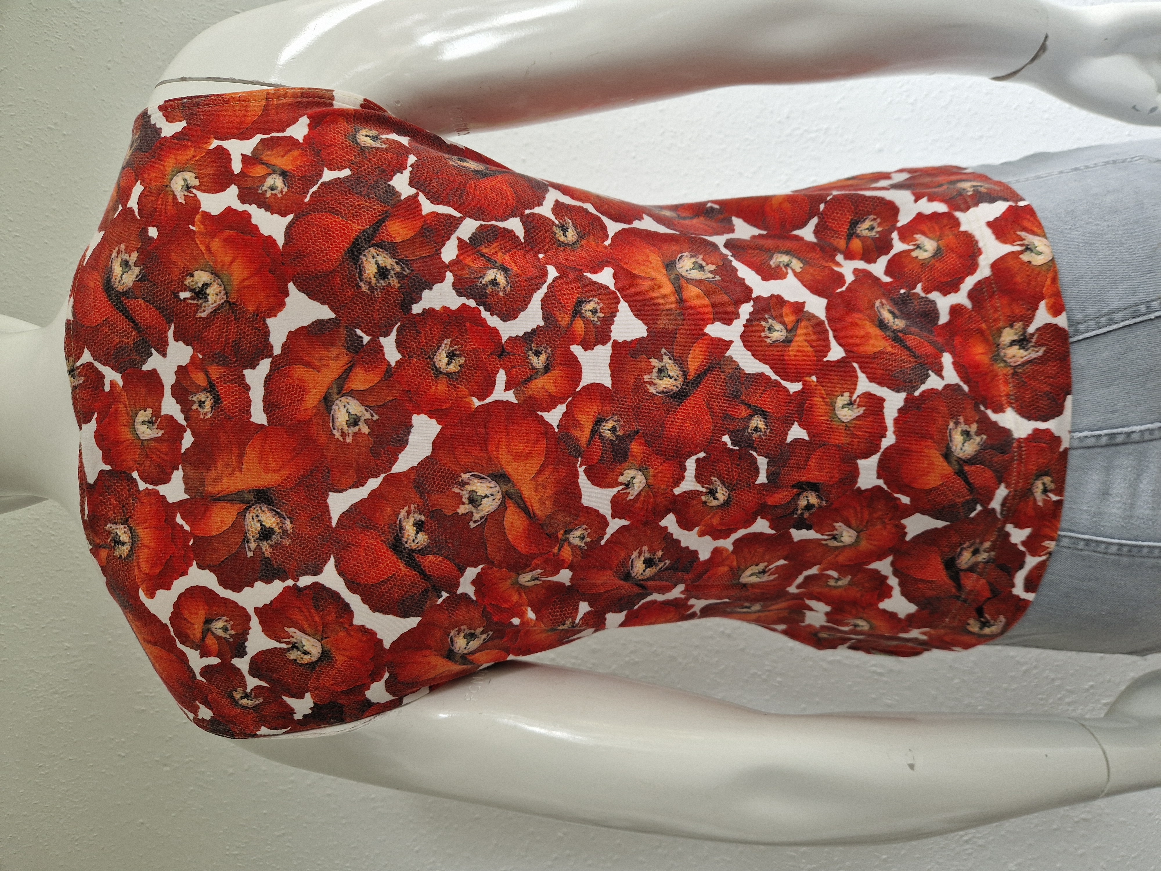 Eva & Claudi top. Maat M. All over print.