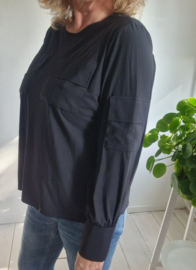 Studio Anneloes top. Maat L. Zwart/travelstof.