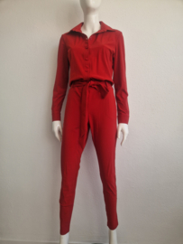Studio Anneloes skinny fit jumpsuit Angelique. Maat L. Rood/travelstof.