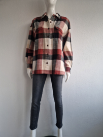 Closed blouse Kyra. Maat M. Ruit/flanel.
