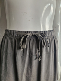 Humanoid maxi skirt. Maat L. Grijs.