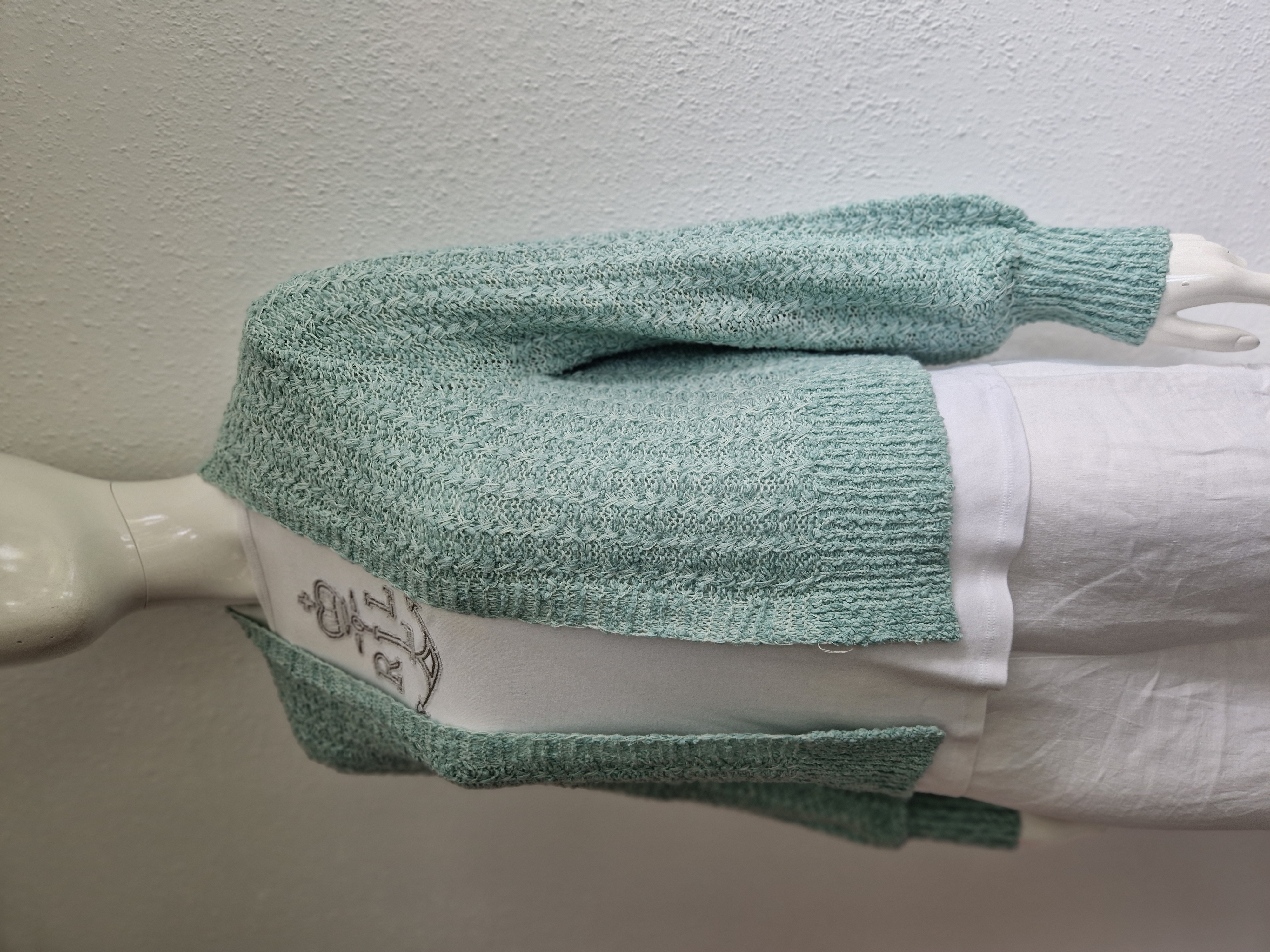 Caroline Biss vest. Maat 40. Zeegroen.