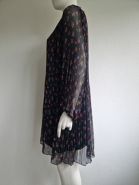 Neo Noir Petra Night Flower dress. Maat M.