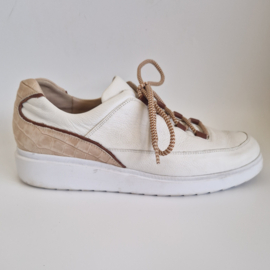 Lerora sneakers. Maat 40, Crème/leer.