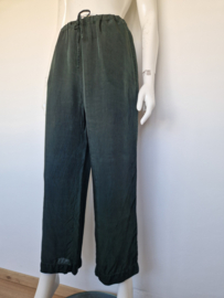 Trix en Rees pantalon Scorpio. Maat M. Donkergroen