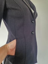 Marc Cain blazer. Maat N3, Zwart/scheerwol