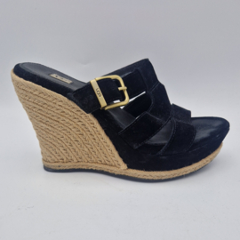 Ugg sandalen met sleehak. Maat 37, Zwart/suède.