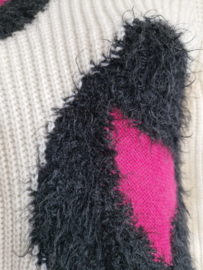 Marc Cain trui met turtleneck. Maat 4, Crème/roze/wolmix.
