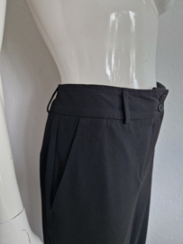 5 Units pantalon. Maat 30, Zwart