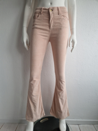 Lois high rise flared rib pants. Maat 27/32, Zachtroze.