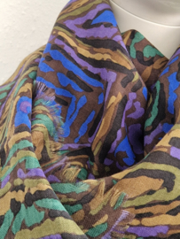 Multi color shawl. Vierkant