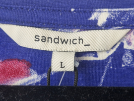 Sandwich top. Maat L. Blauw/bloemenprint.