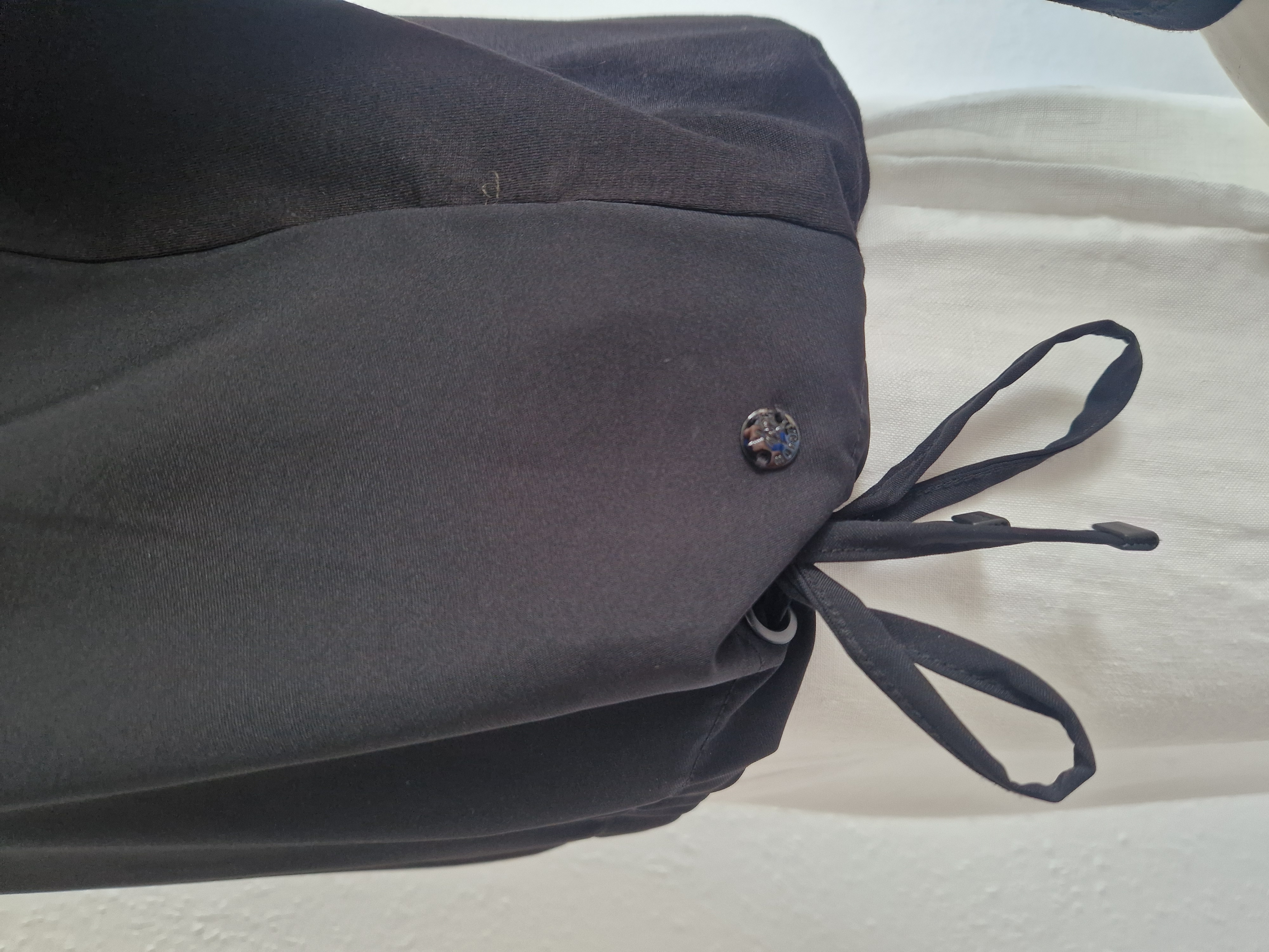 Monari blouse top met V-hals. Maat 36,Zwart
