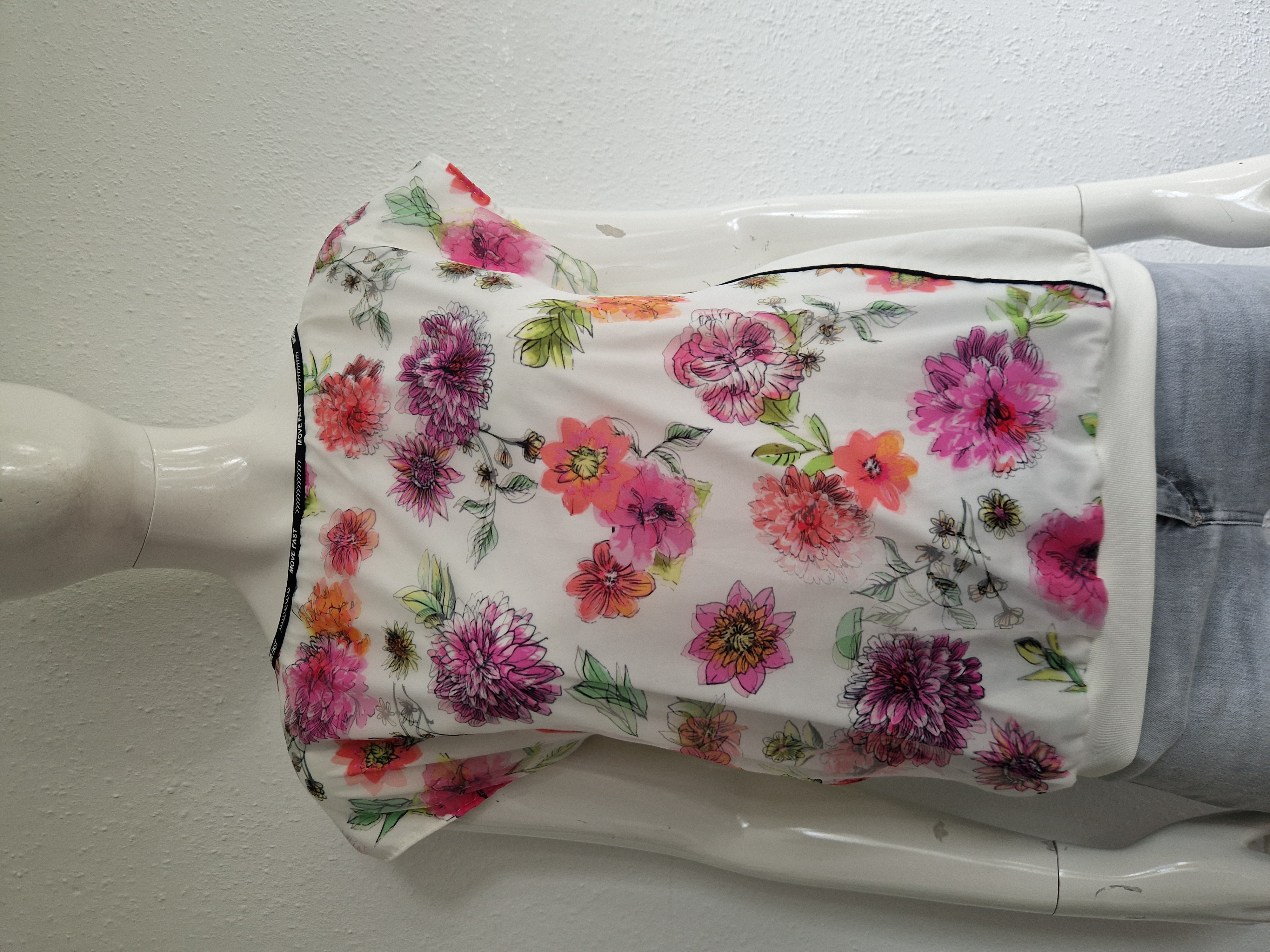 Marc Cain Sports top. Maat 3, Crème/bloemenprint.
