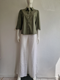 And Co Woman blouse Hellen. Maat L. Olijfgroen/vegan leer.