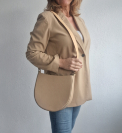 Closed 'Half Round' tas. Beige/leer.