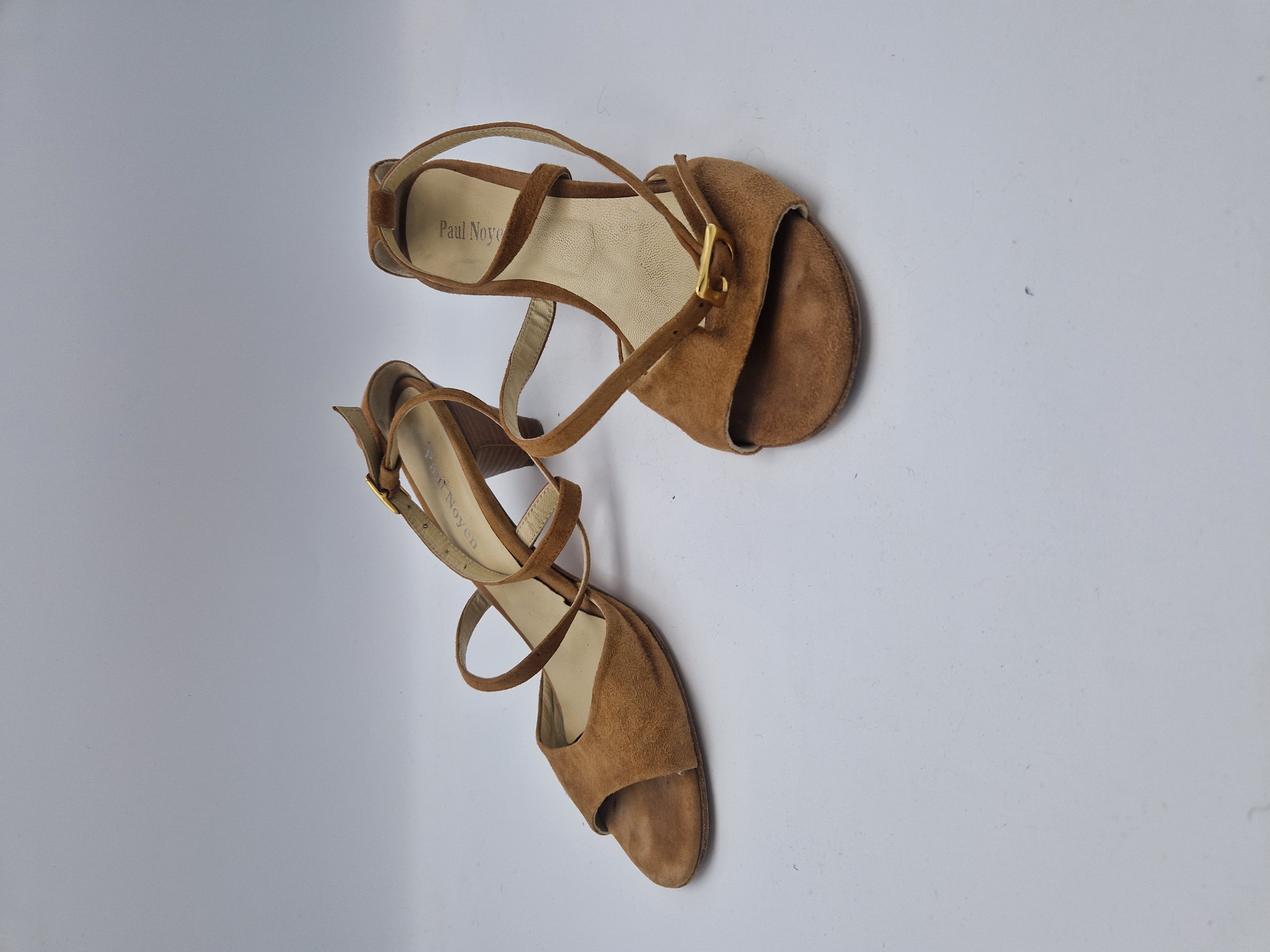 Paul Noyen sandalen. Maat 40, Karamel/suede.