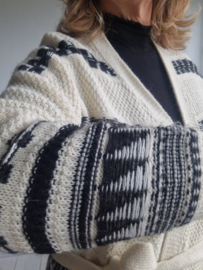 SET vest. Maat 38, Crème/zwart.