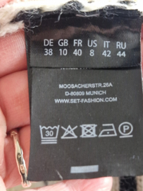 SET vest. Maat 38, Crème/zwart.