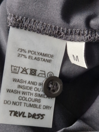 TRVL Dress blouse. Maat M. Zwart/travelstof.