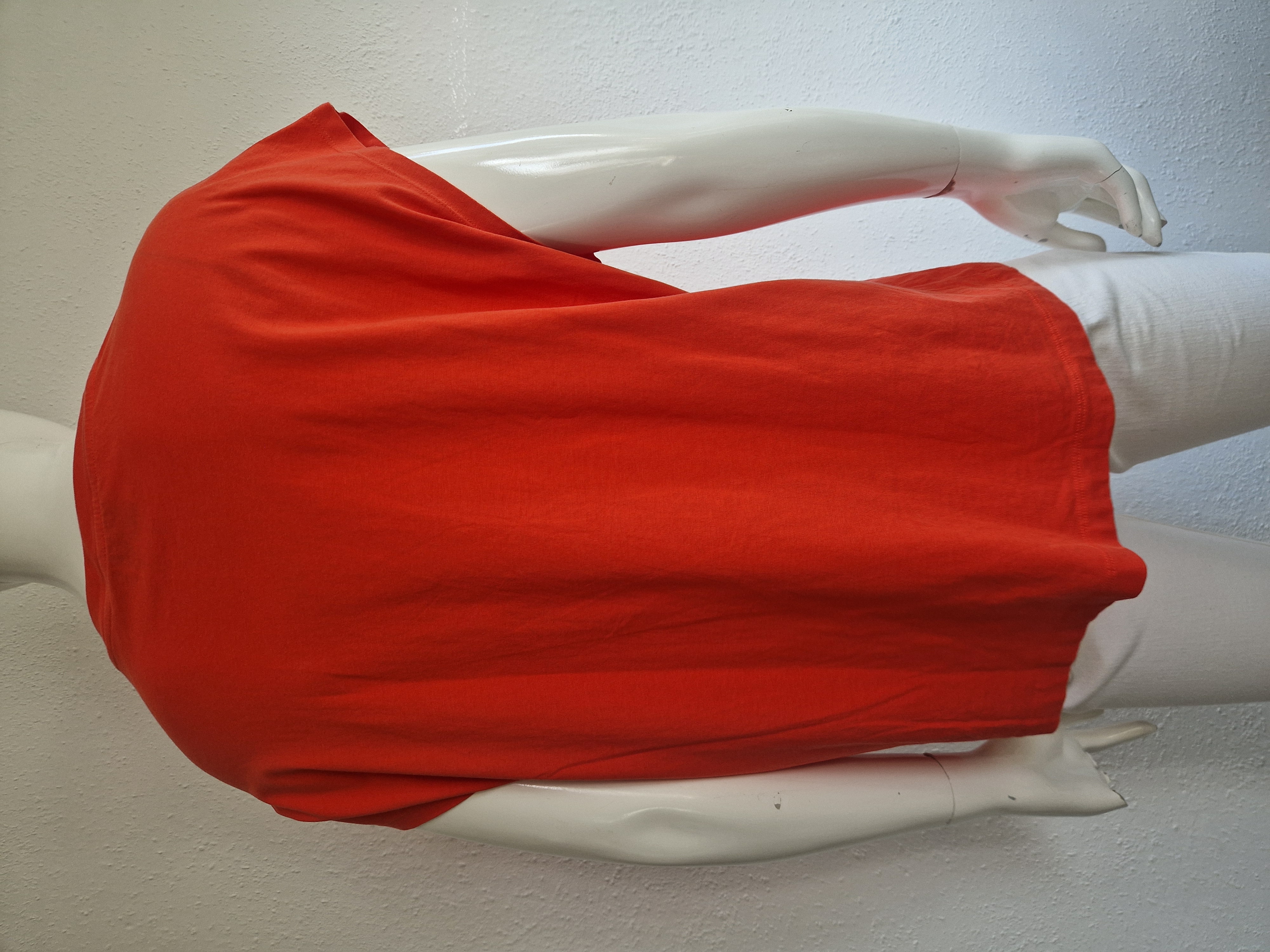 Armedangels top Inaara. Maat S. Rood.