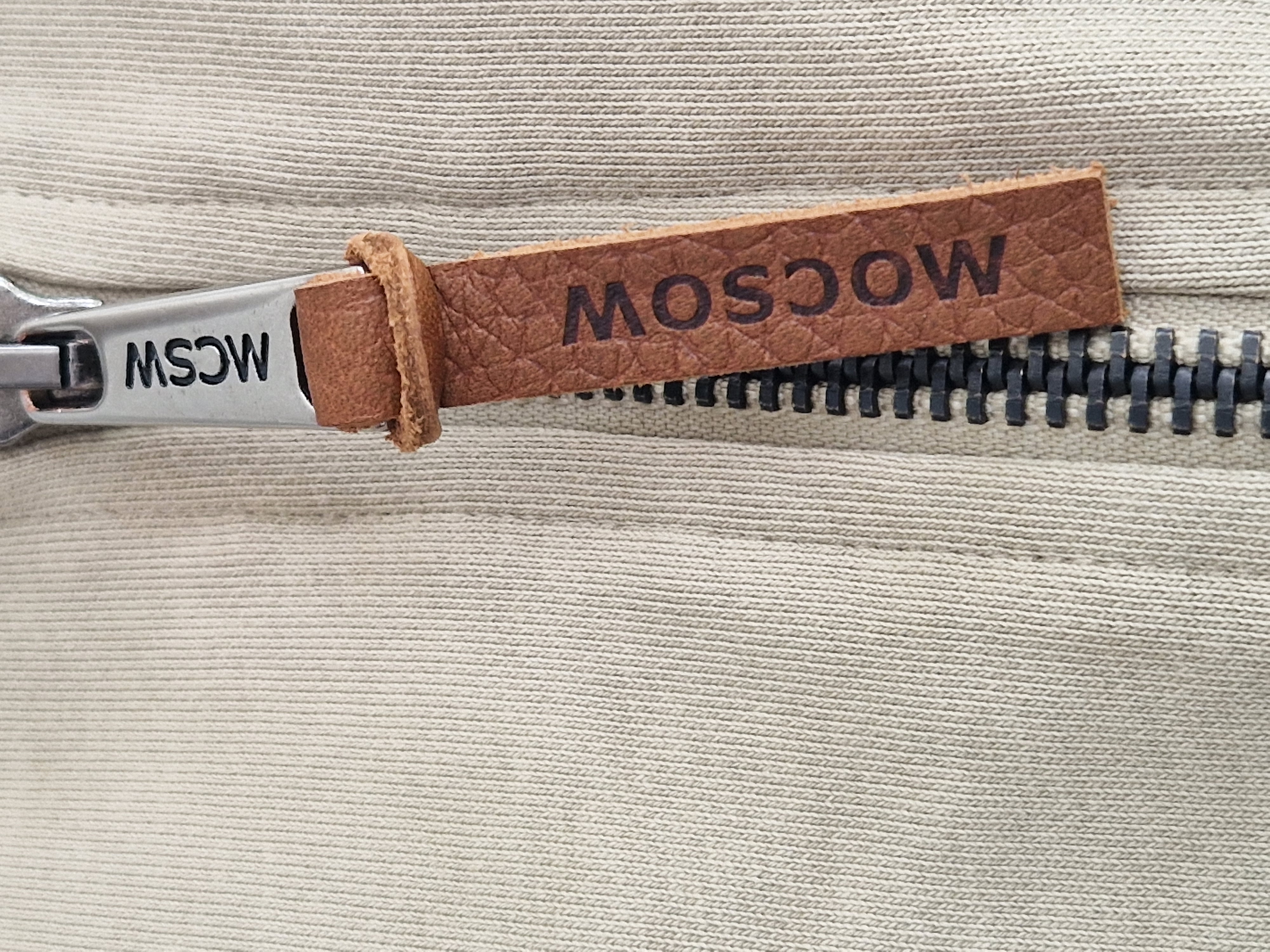 Moscow sweat vest Franny. Maat M. Beige.