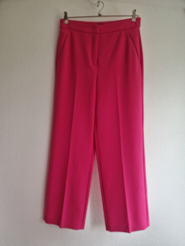 Riani power suit. Maat 38/40, Fuchsia/roze.