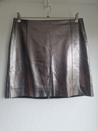 Marc Cain rok. Maat 4, Zilver/lamsleer.