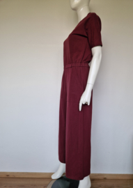 Vanilia jumpsuit. Maat 38, Wijnrood.