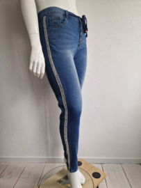 Heimatliebe jeans. Maat XL. Lichtblauw