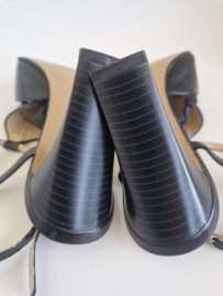Peter Kaiser zwarte leren slingback pumps met spitse neus. Maat 7.5.