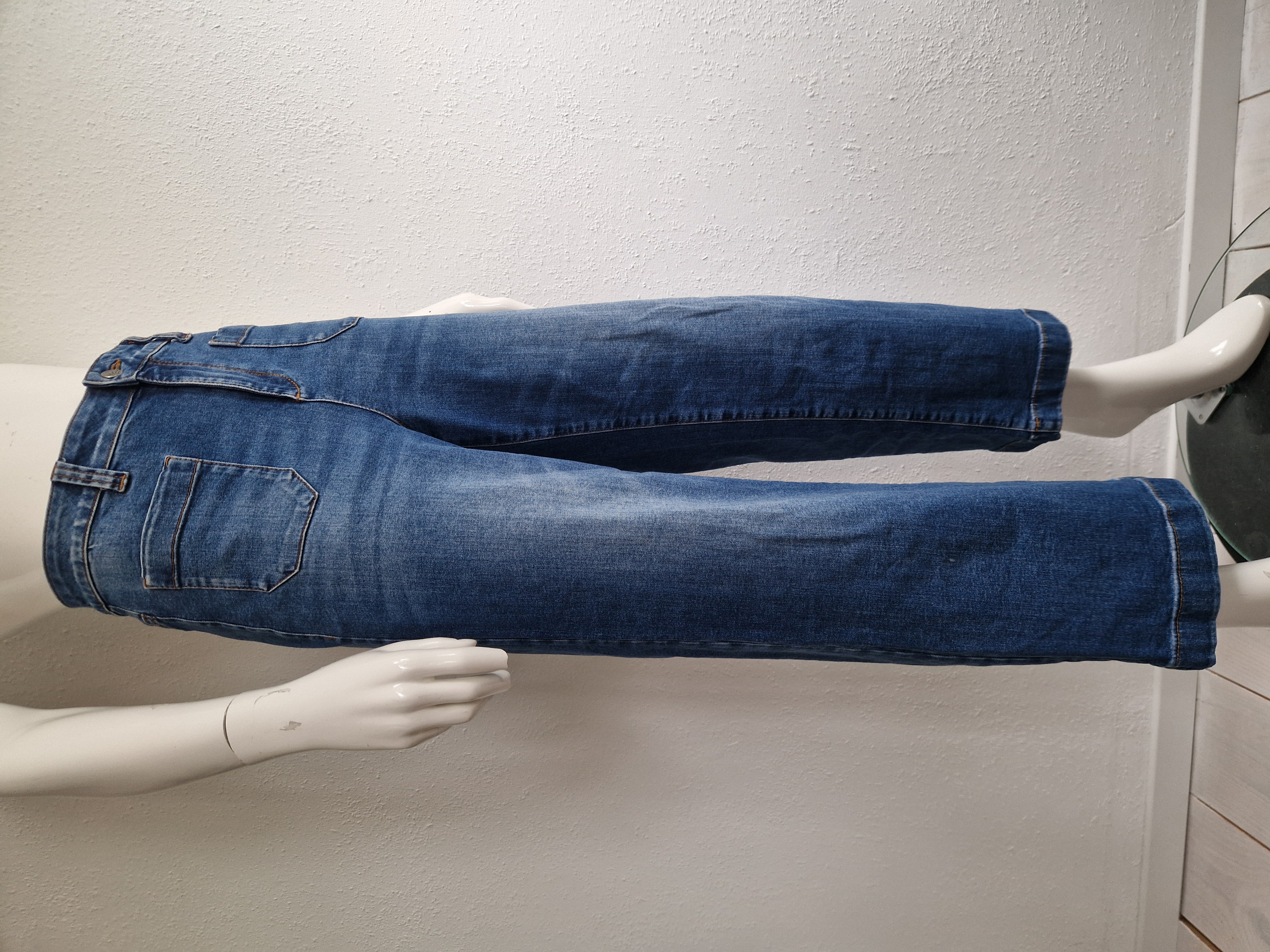 Tranquillo cropped jeans met wijde pijpen. Maat 40. Blauw.