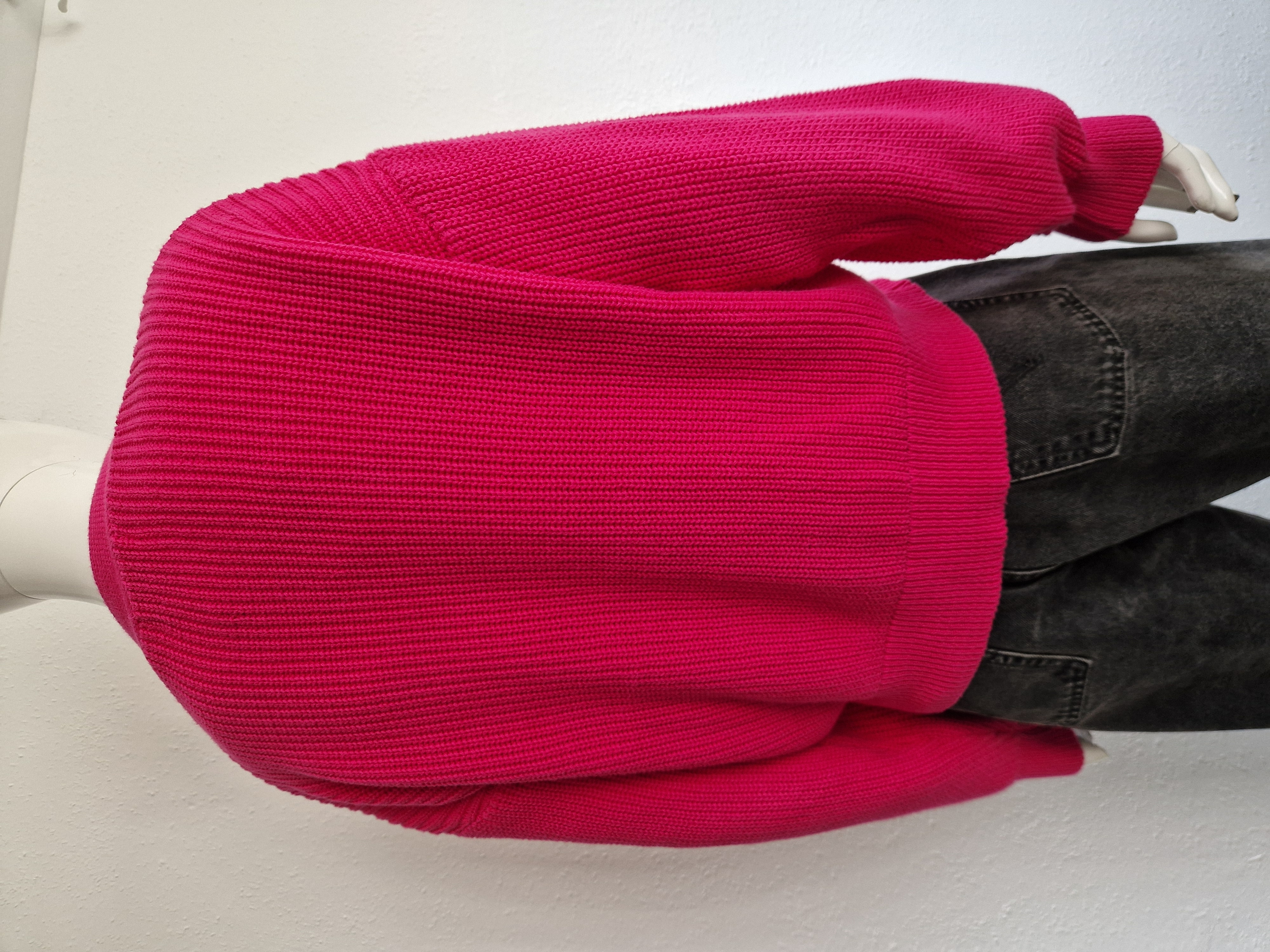 Elements of Freedom cardigan. Maat M. Roze.