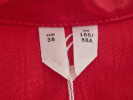 Arket blouse met V-hals. Maat 38, Rood/satijnlook.