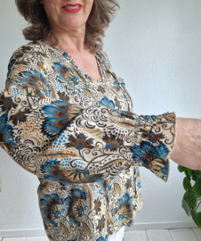 Geisha blouse top. Maat 40. Floral print.