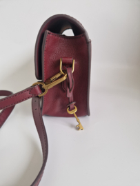 Fossil Ainsley Litehide crossbody tas. Wijnrood/leer.