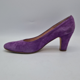 Fred de la Bretoniere pumps. Maat 39, Suède/lila.